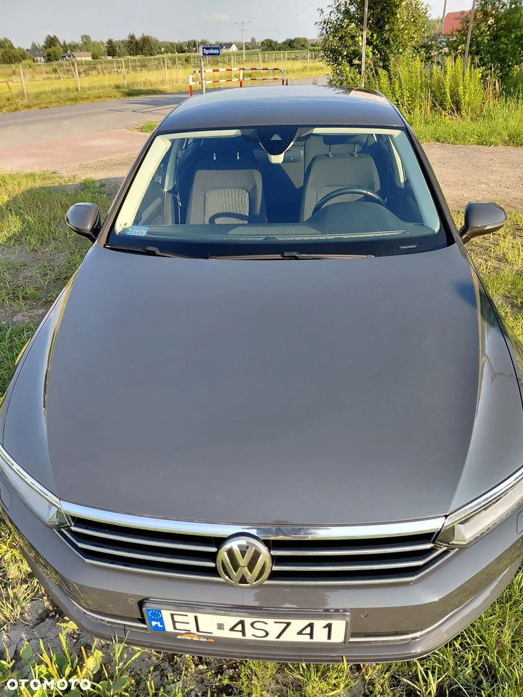 Volkswagen Passat 1.8 TSI BMT Comfortline - 10