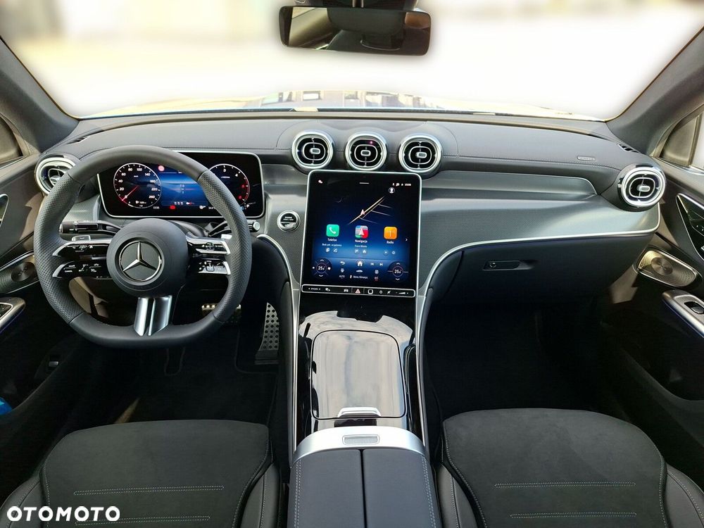 Mercedes-Benz GLC - 12