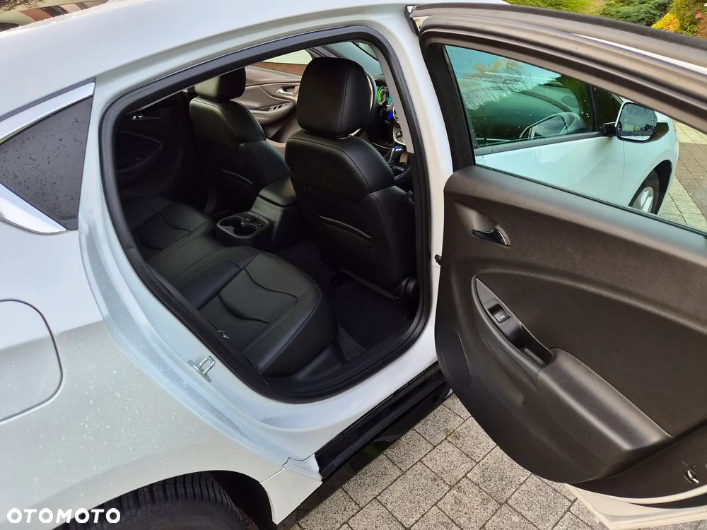 Chevrolet Volt - 18