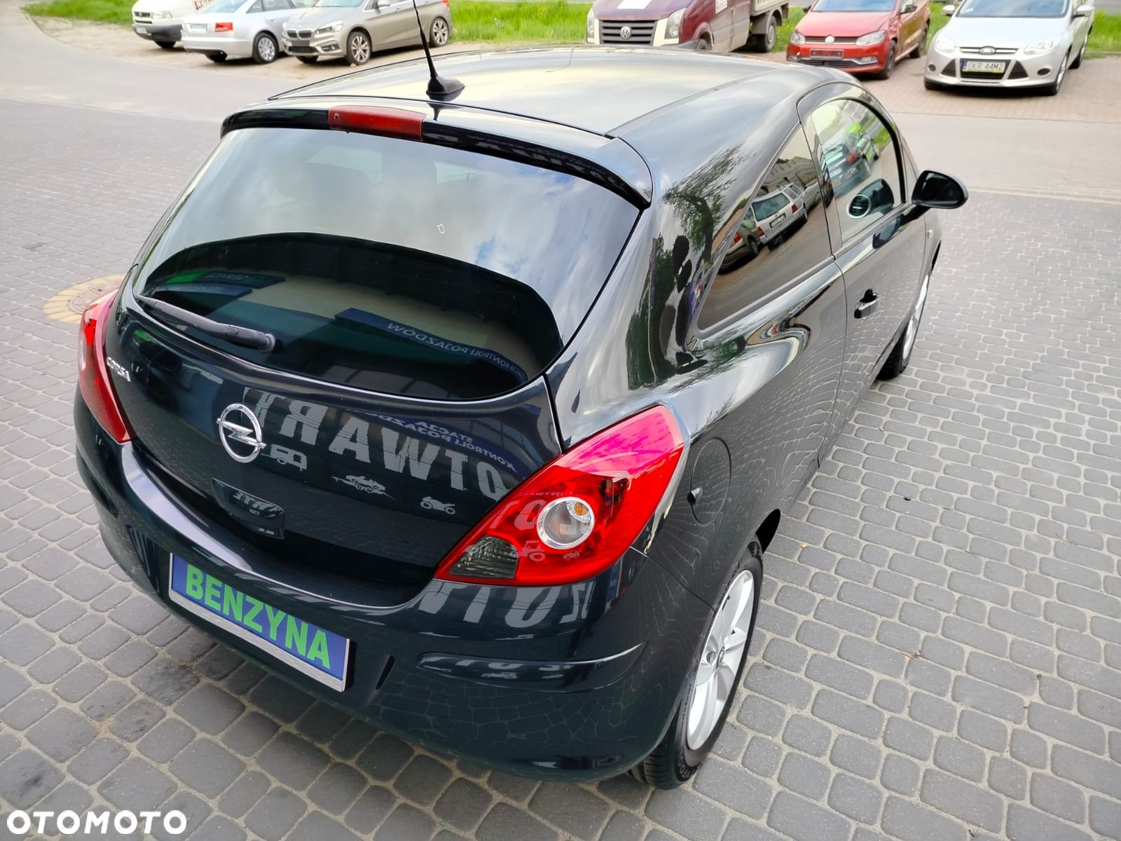 Opel Corsa 1.4 16V Color Edition - 12