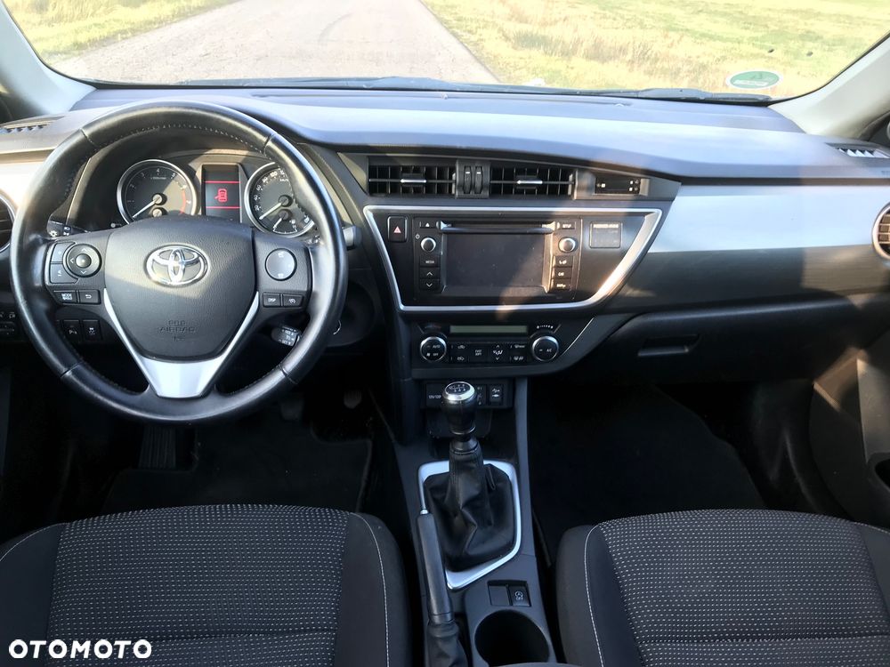 Toyota Auris - 7
