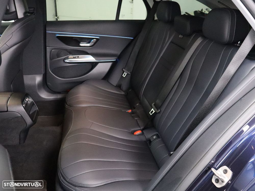 Mercedes-Benz E 300 de 4Matic All-Terrain - 11