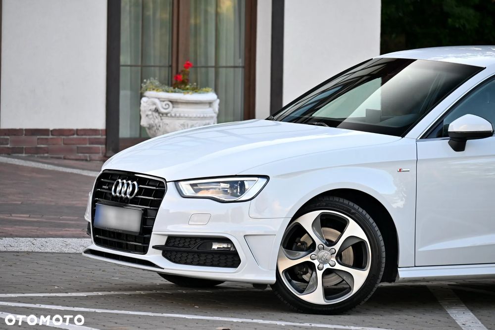Audi A3 Sportback 2.0 TDI (clean diesel) quattro S tronic S line Sportpaket - 11