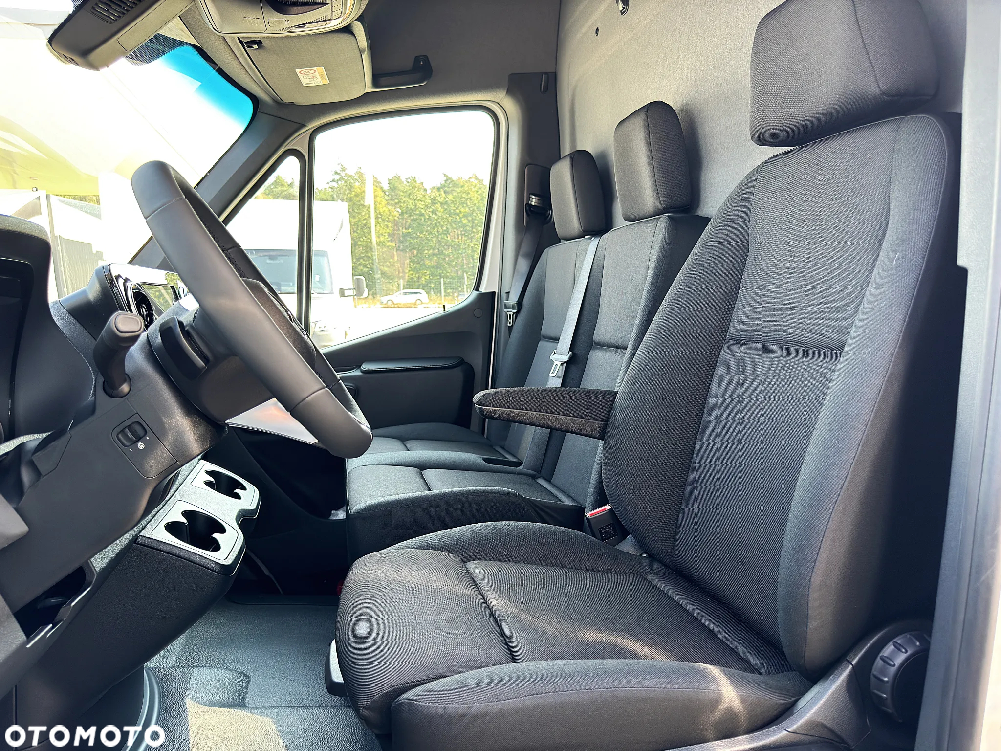 Mercedes-Benz eSprinter 314 Furgon Pro Standard - 12