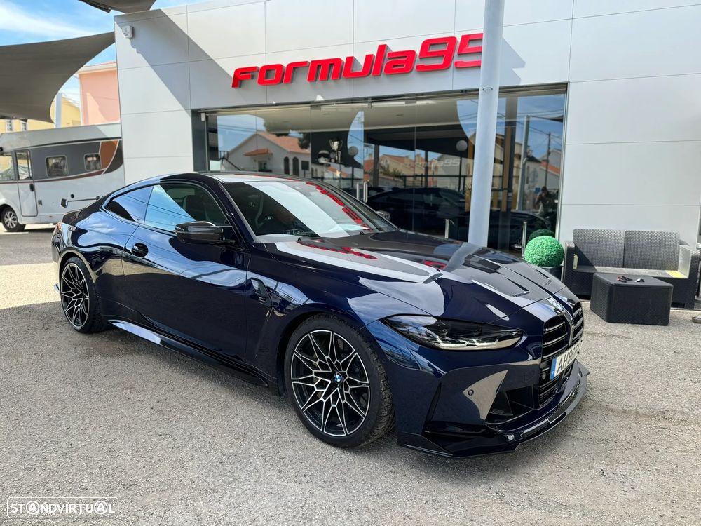 BMW M4 Competition - 4