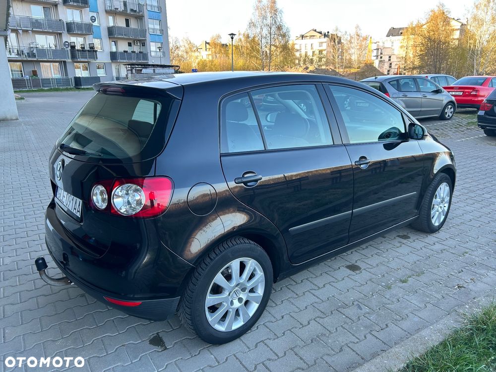 Volkswagen Golf 1.6 FSI Comfortline - 3