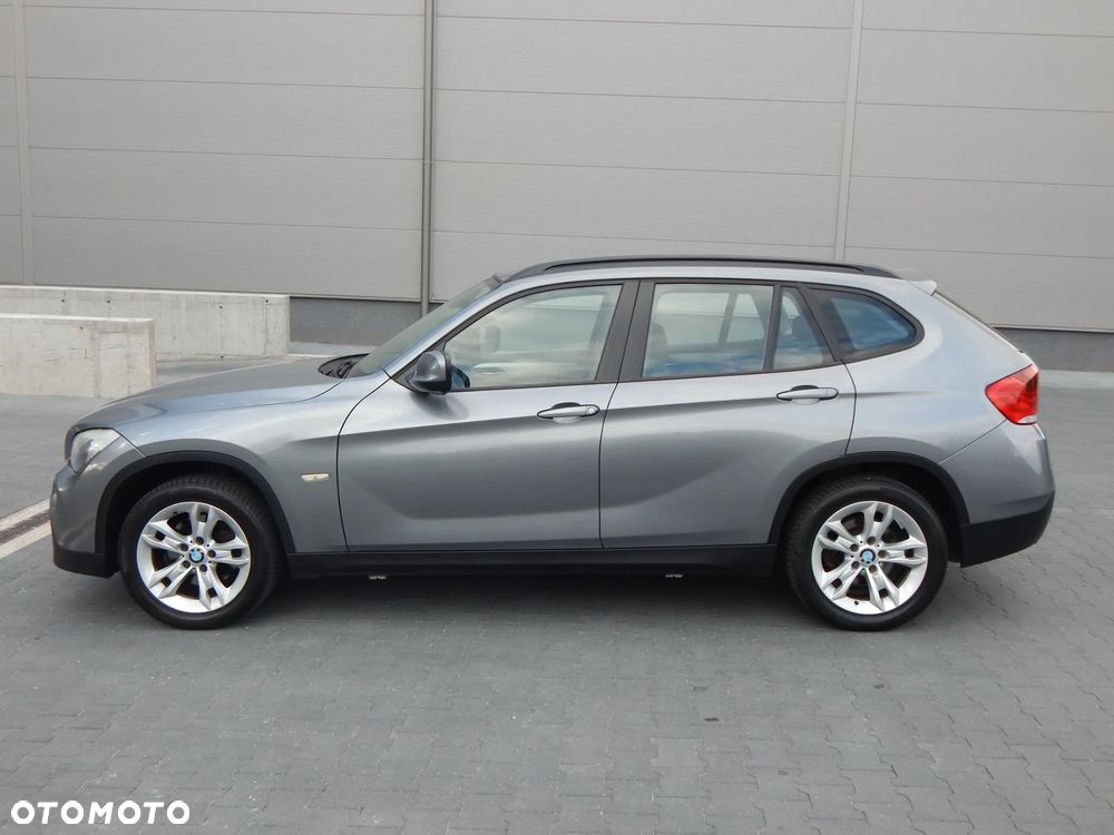 BMW X1 sDrive18i xLine - 8