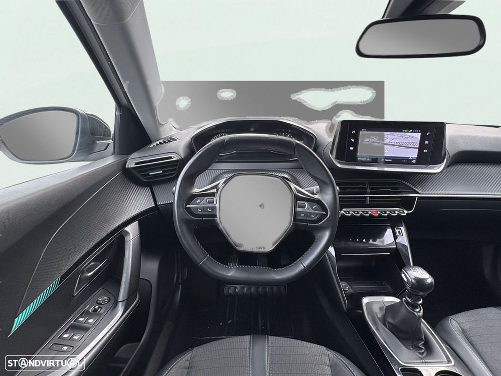 Peugeot 2008 1.2 PureTech Allure - 12