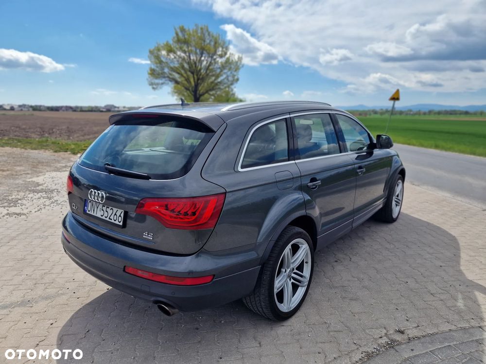 Audi Q7 - 10