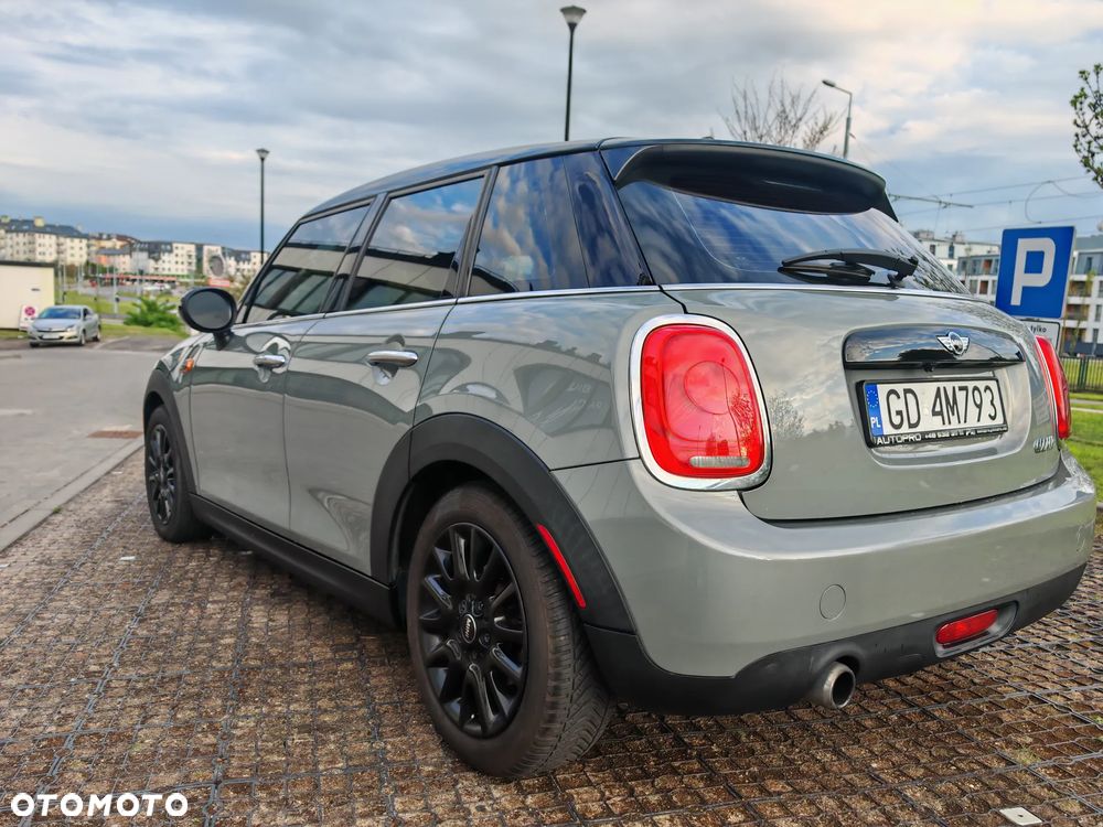 MINI Cooper Standard - 2
