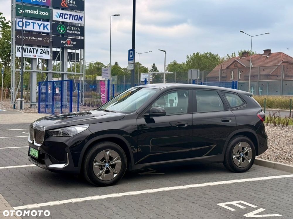 BMW iX1 eDrive20 xLine - 4