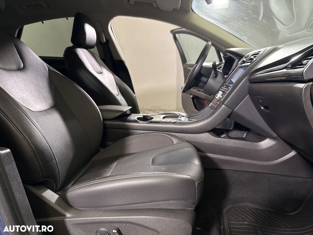 Ford Mondeo - 12