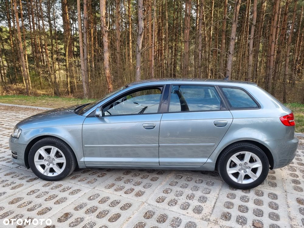 Audi A3 Sportback 2.0 TDI DPF Ambiente - 10