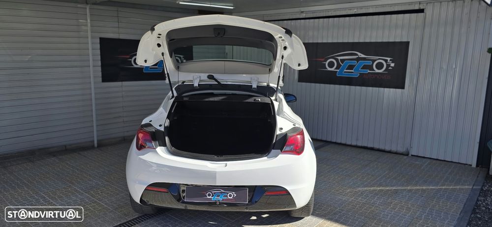 Opel Astra GTC - 12