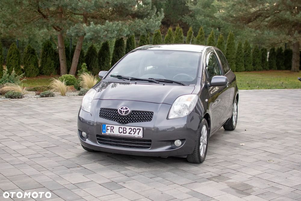 Toyota Yaris - 8