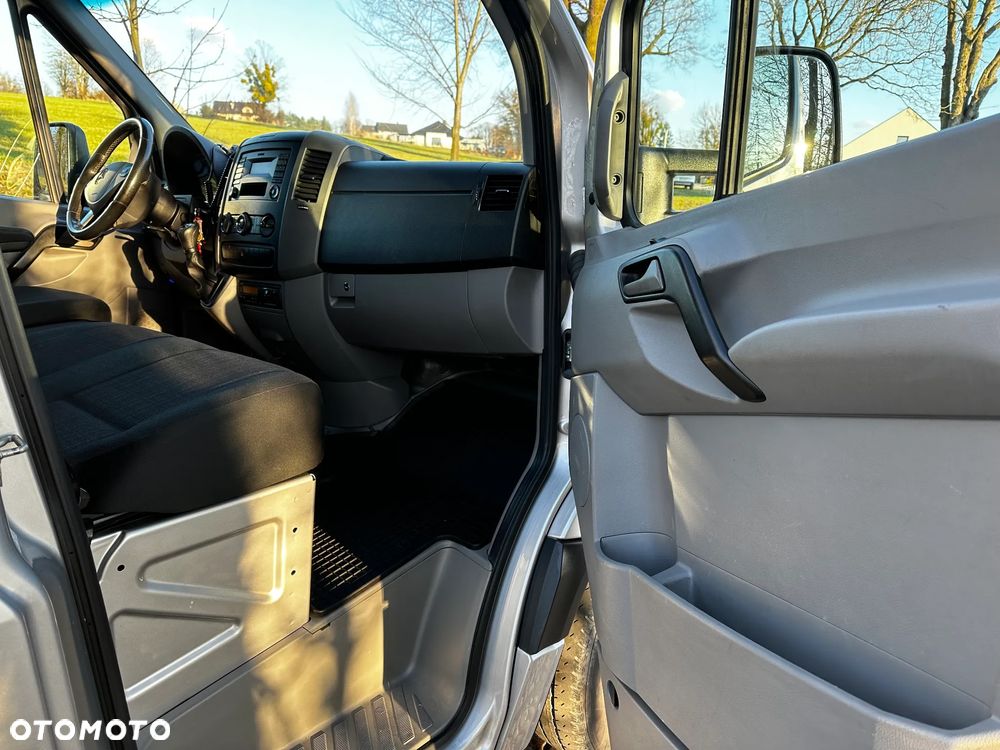 Mercedes-Benz SPRINTER - 23