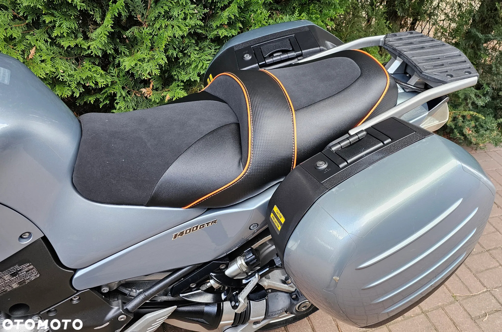 Kawasaki GTR - 22