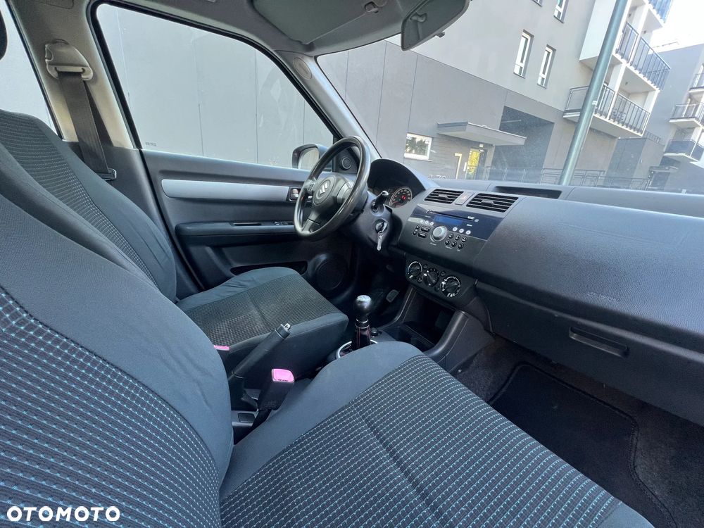 Suzuki Swift - 7