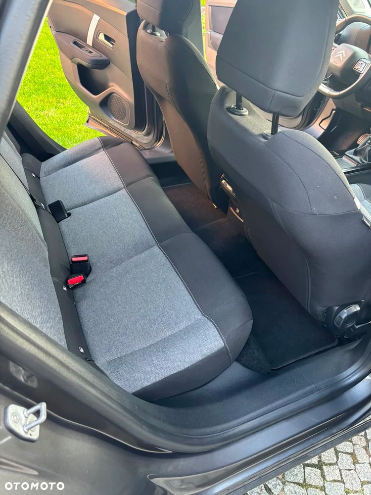 Citroën C4 PureTech 130 Stop&Start SHINE - 15