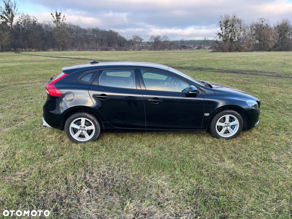 Volvo V40 T2 Kinetic - 9