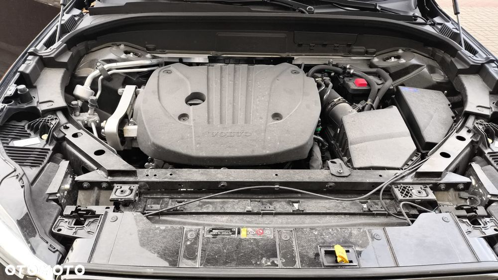 Volvo XC 60 B5 B AWD Ultimate Dark - 11