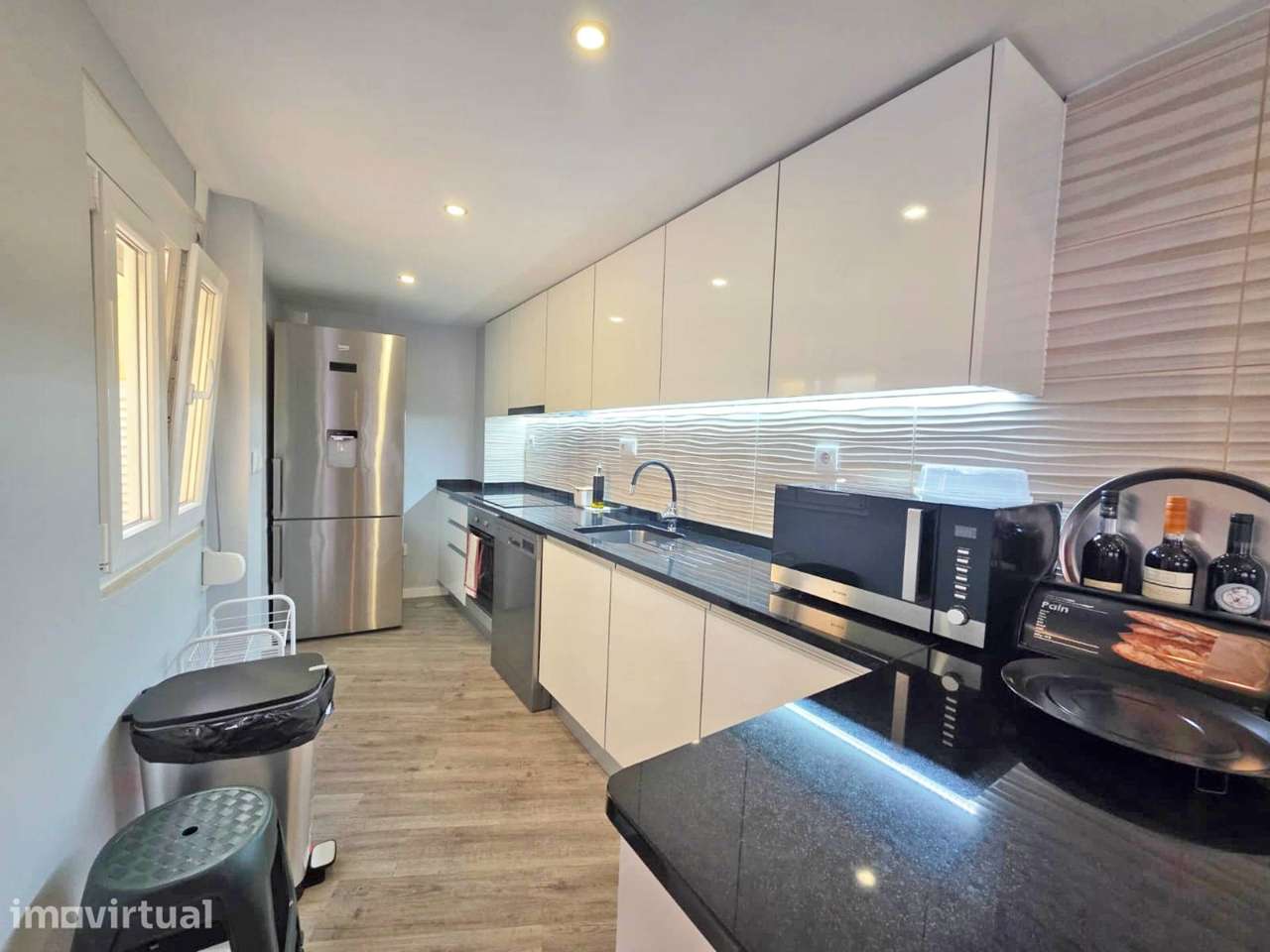 MORADIA V3 RENOVADA À VENDA | BAIRRO NOVO – FIGUEIRA DA FOZ | 2.ª LINH - Grande imagem: 5/29
