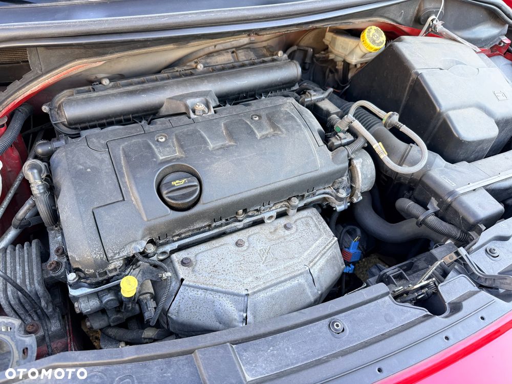 Peugeot 207 95 VTi Sport - 27