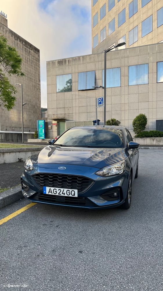 Ford Focus 1.0 EcoBoost MHEV ST-Line X - 5