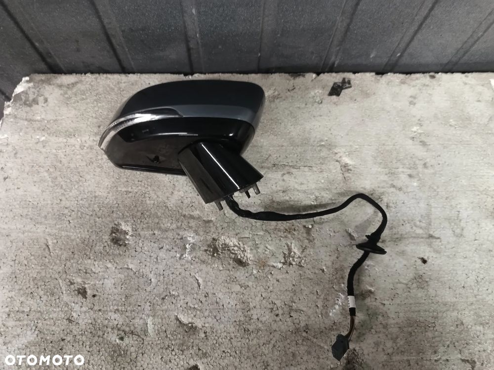 Volvo S90 II V90 II Lusterko Prawe 14 PIN Europa 714 - 1