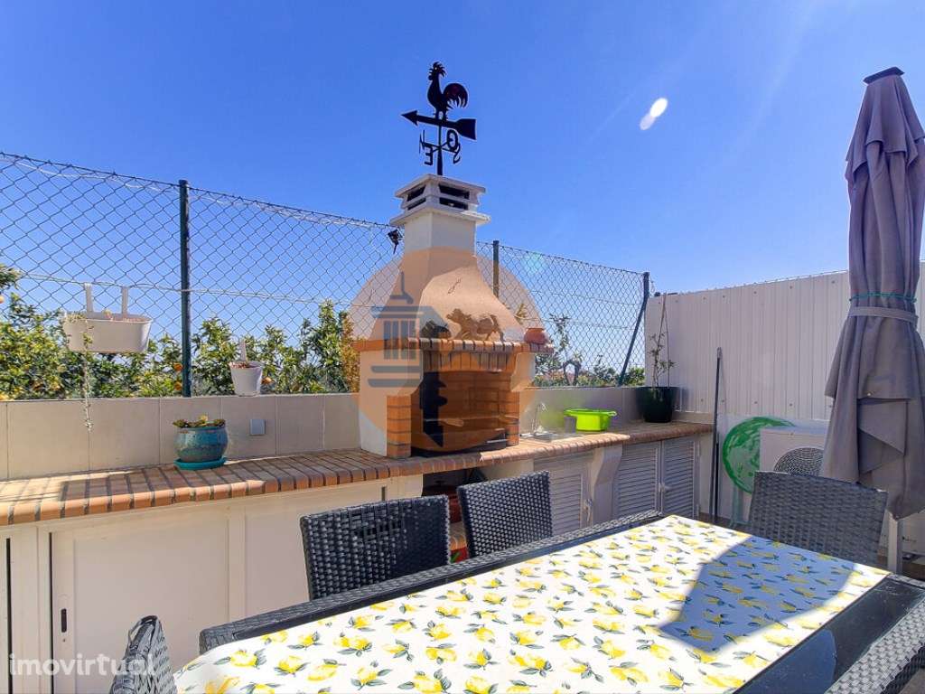 Moradia T2+1 em Cacela em Condomínio Fechado com Piscina - Grande imagem: 2/60