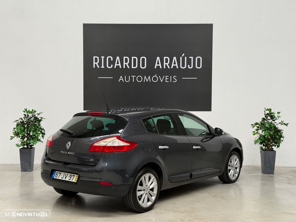 Renault Mégane 1.5 dCi Dynamique S - 4