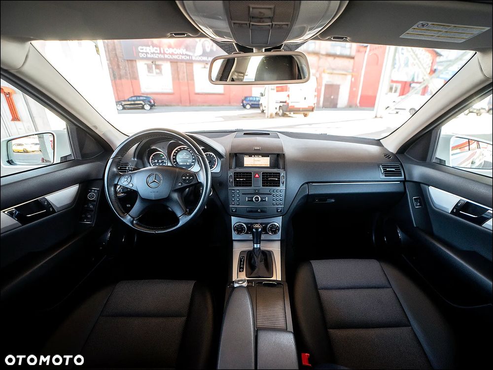 Mercedes-Benz Klasa C 180 BlueEFFICIENCY 7G-TRONIC Avantgarde - 16