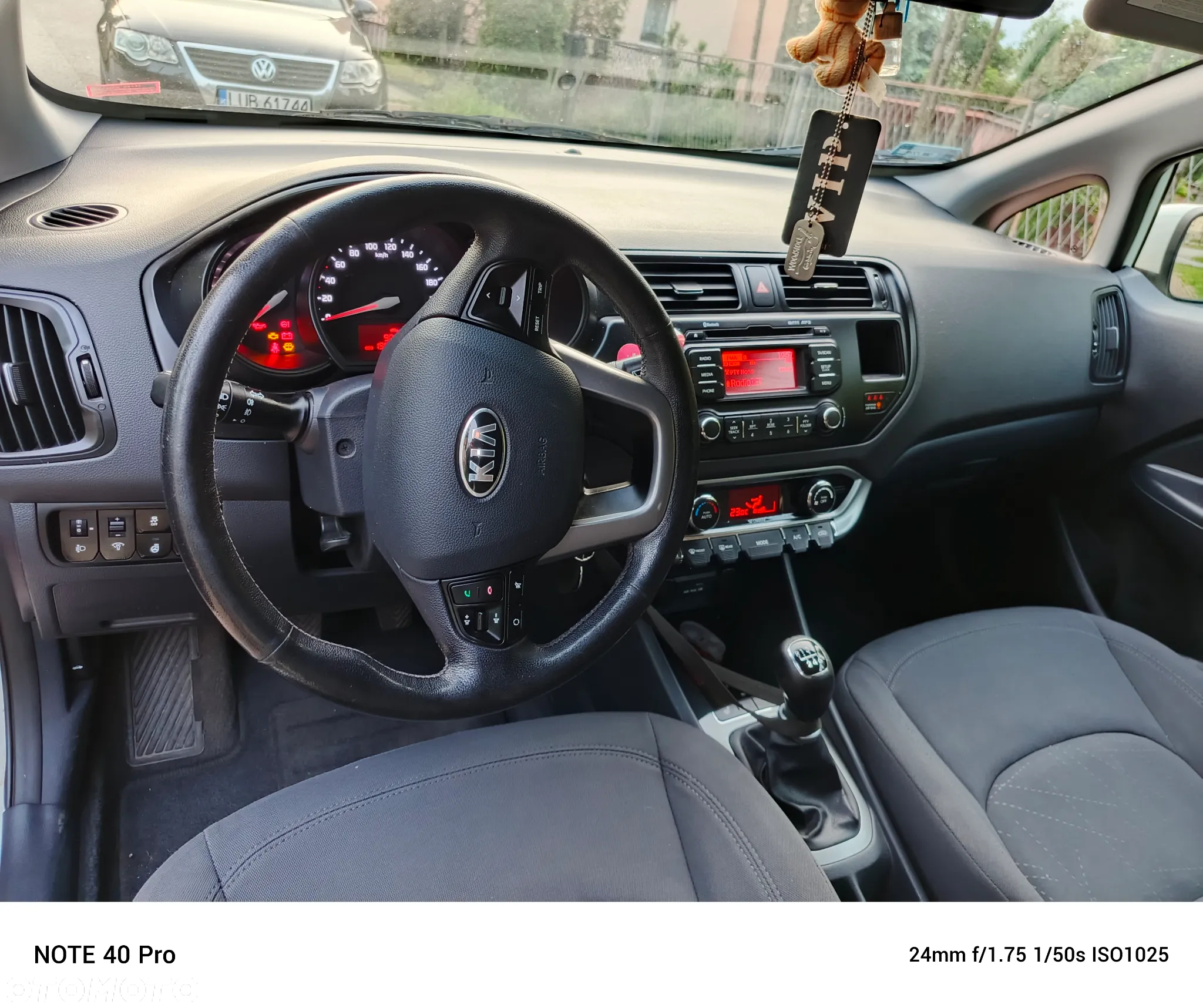 Kia Rio 1.4 L - 8