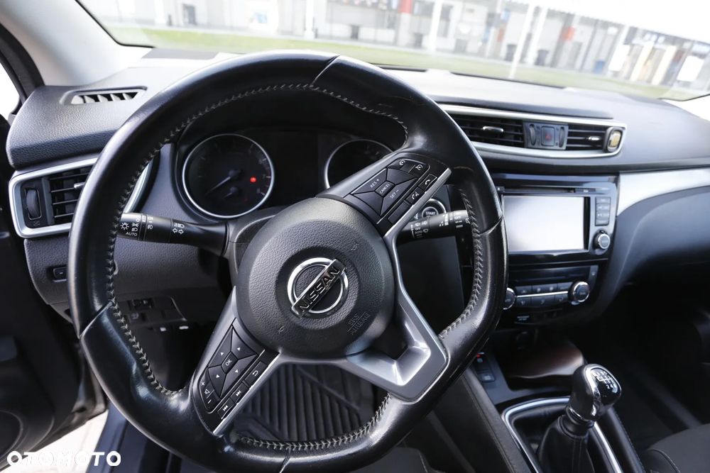 Nissan Qashqai 1.3 DIG-T N-Connecta - 10