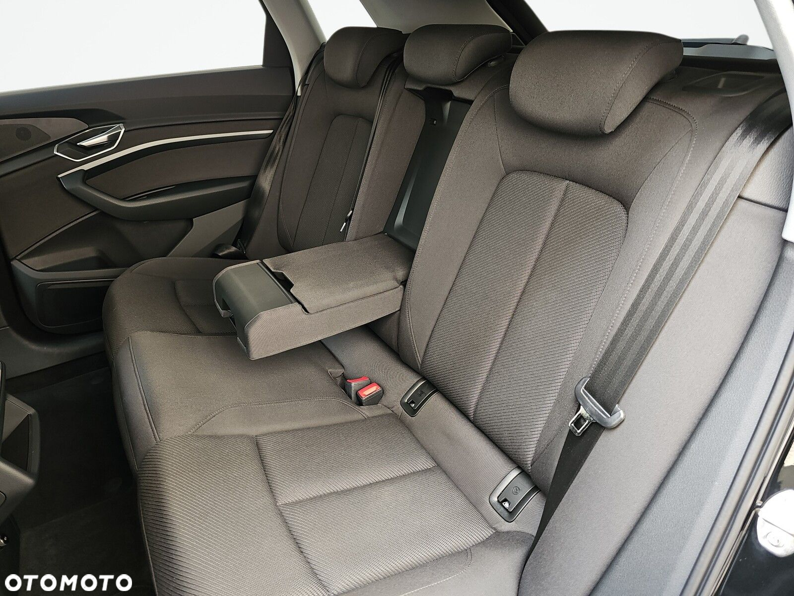 Audi e-tron - 28