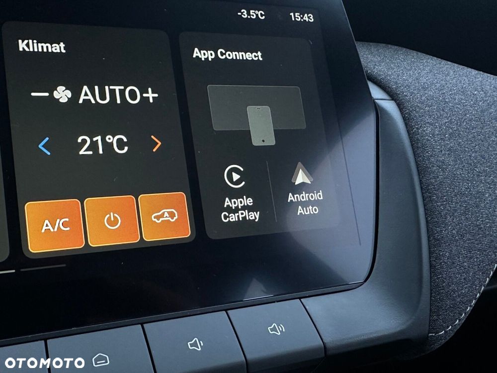 MG ZS Hybrid+ - 26