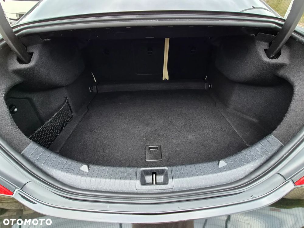 Mercedes-Benz CLA - 16