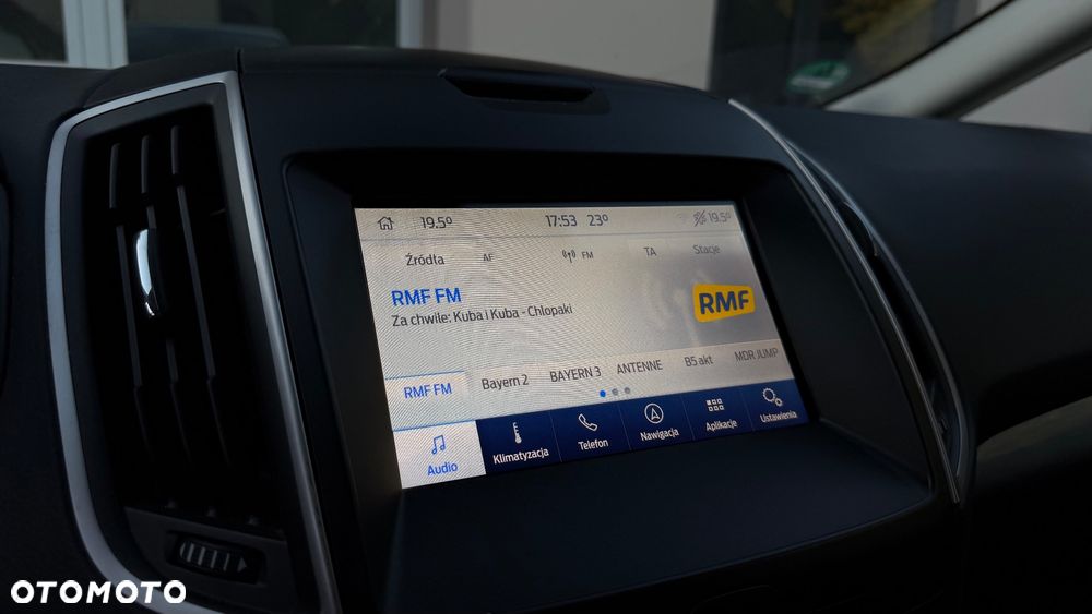Ford S-Max - 21
