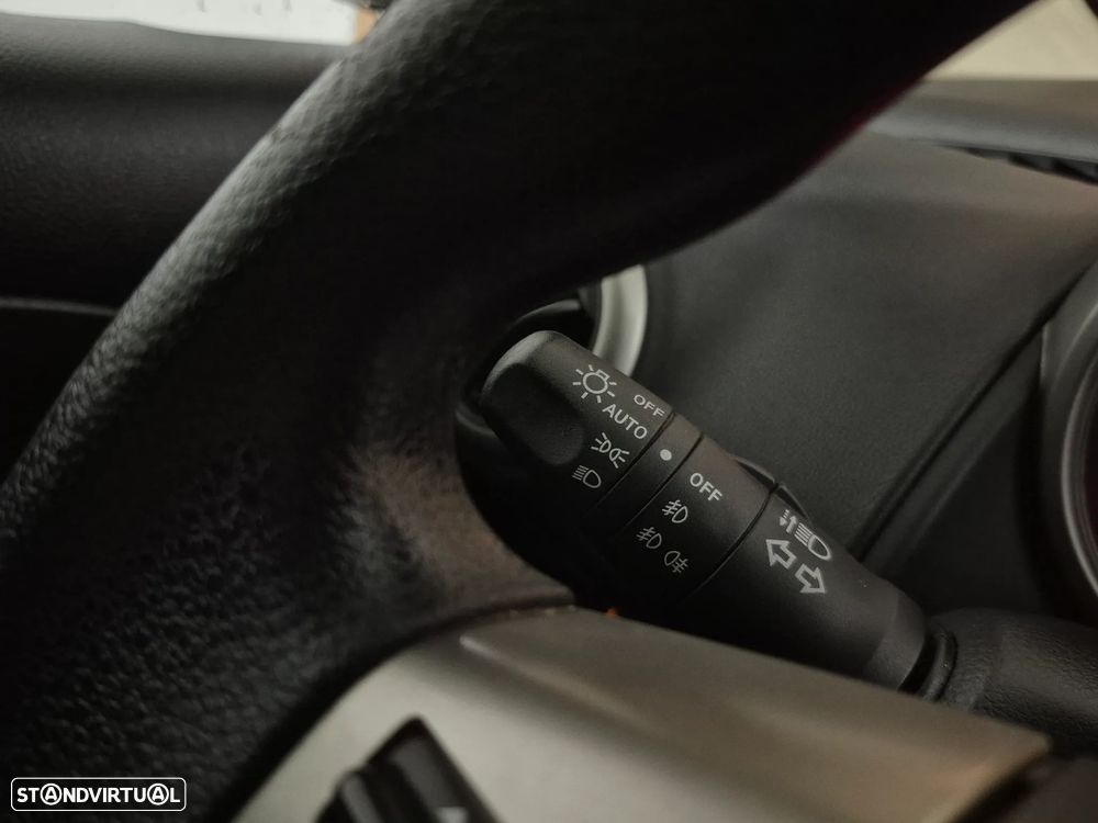 Nissan Note 1.4 Acenta Plus - 25