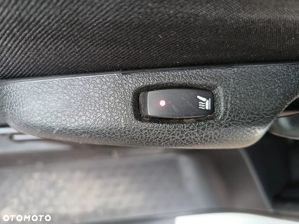 Opel Vivaro LONG L2H1 1.6 diesel 125kM 2018 rok SUPER STAN, WEBASTO, NIE WYMAGA WKŁADU FINANSOWEGO!!! - 30