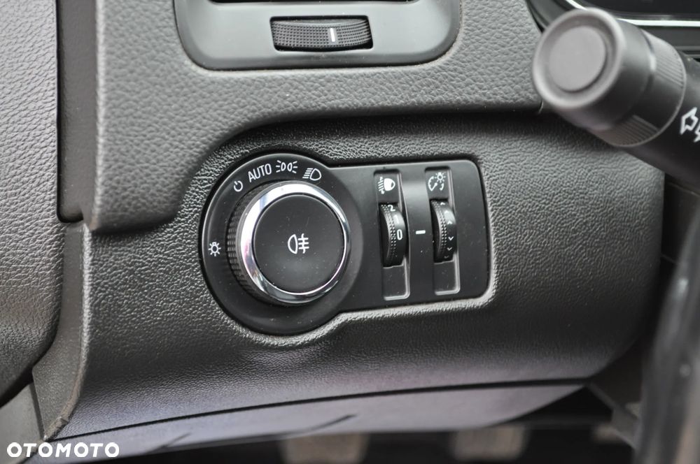 Opel Insignia 1.4 Turbo ecoFLEXStart/Stop Business Edition - 23