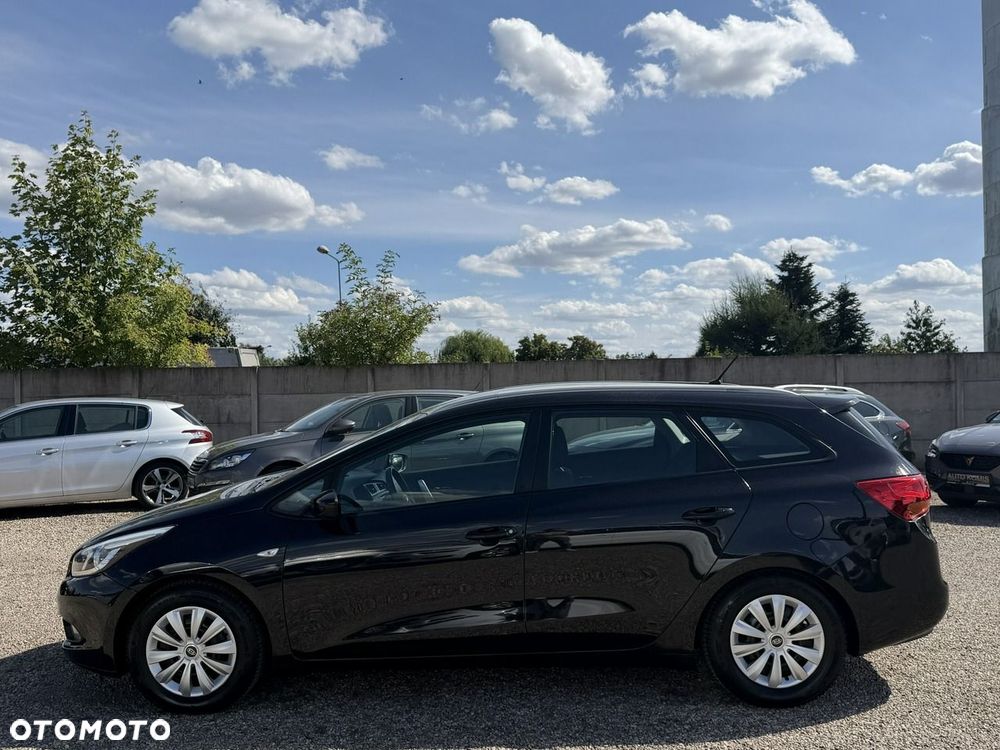 Kia Ceed - 13
