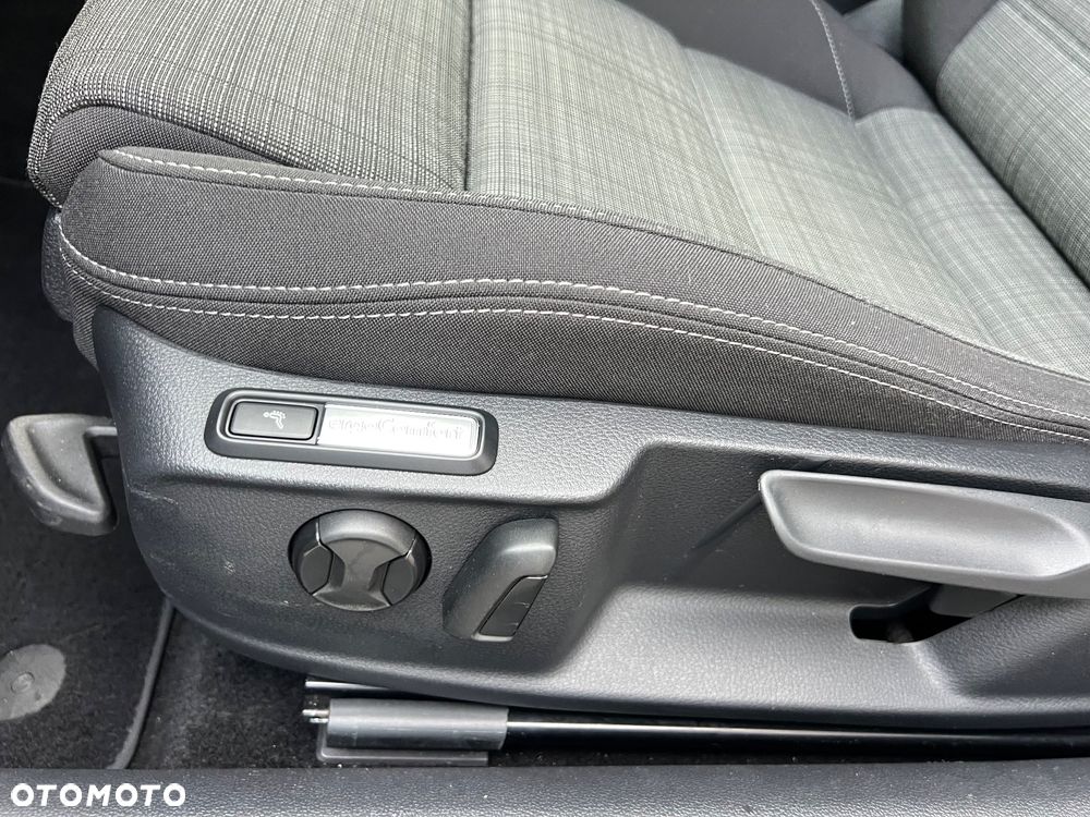 Volkswagen Passat ver-2-0-tdi-business-dsg - 9