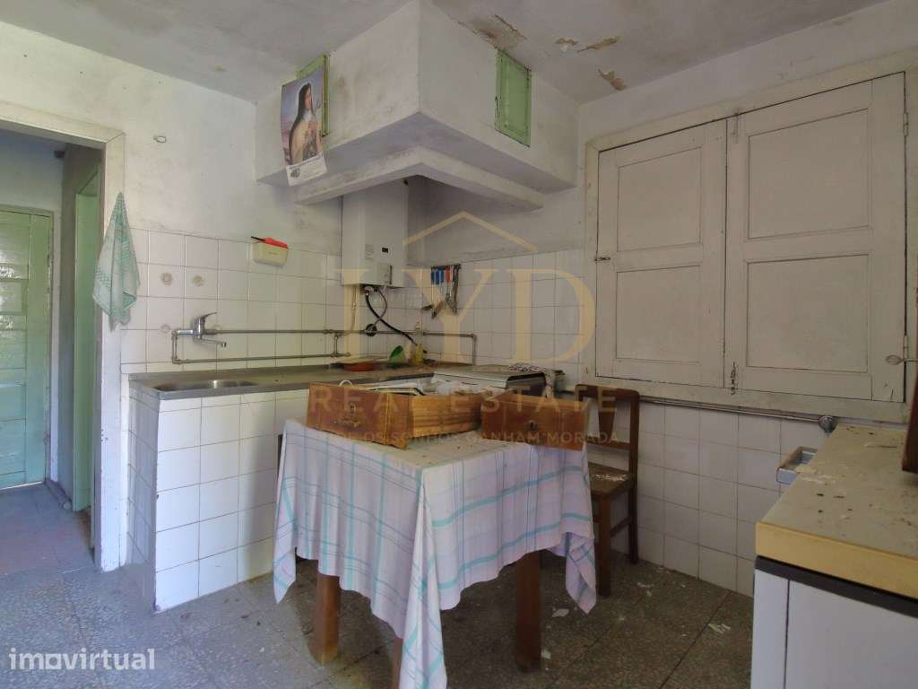 Moradia Para Restauro com Terreno - Grande imagem: 3/17