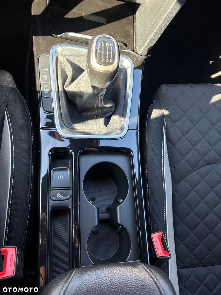 Kia ProCeed 1.4 T-GDI GT Line - 23