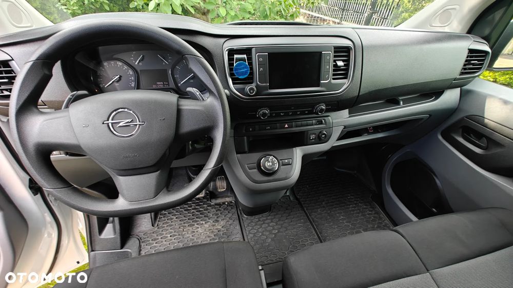 Opel Vivaro - 12