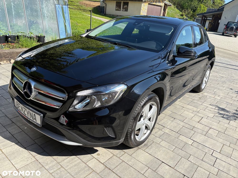 Mercedes-Benz GLA - 1