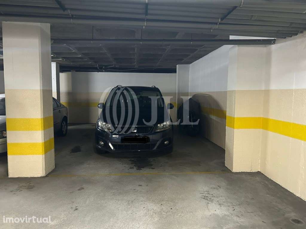 Apartamento T4, em condominio, no Pinheiro Manso - Grande imagem: 5/6