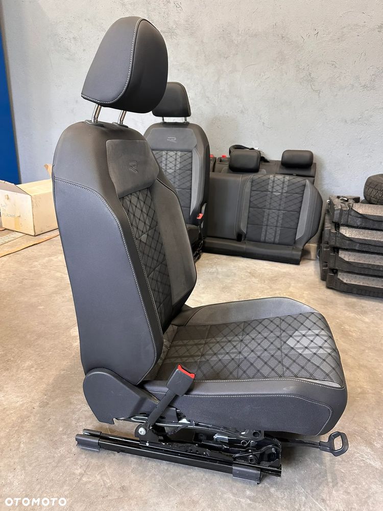 Fotele przód, tył, Kanapa VW T-ROC R-LINE - 13
