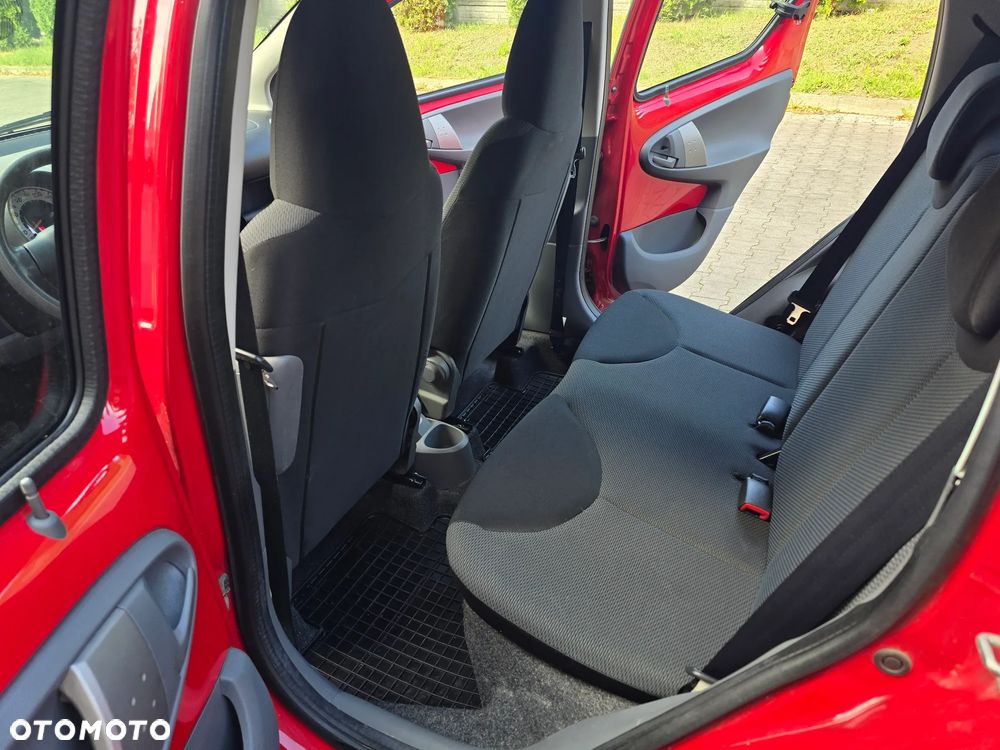Toyota Aygo Cool - 12